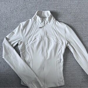 Lululemon cropped define jacket in rare color Bone